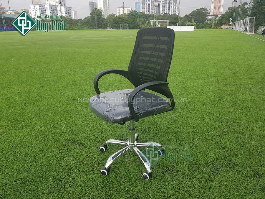 Thanh lý bàn ghế văn phòng Nam Từ Liêm với sản phẩm ghế chân xoay lưng lưới hiện đại