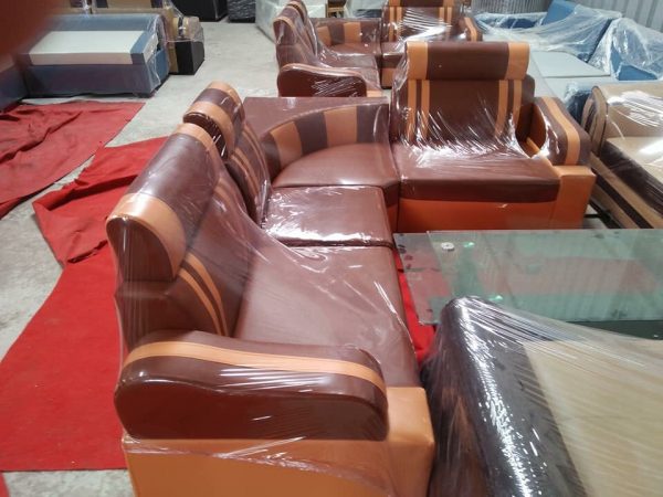 Thanh lý sofa da góc màu socola 1m6x2m1 mới 100% giá 2,300,000 ₫