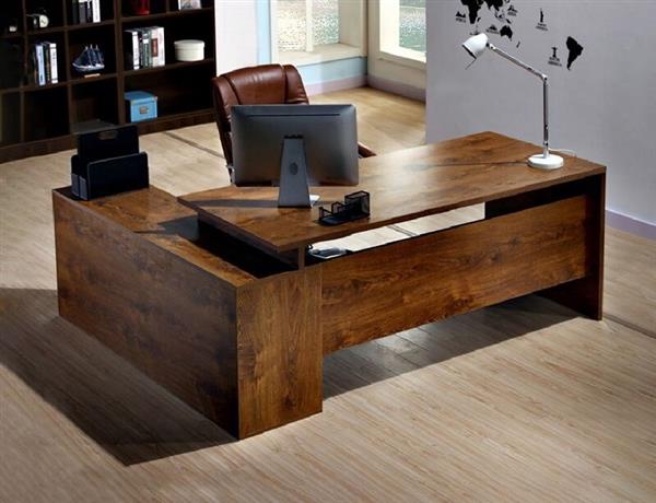 Nên chọn bàn giám đốc bằng chất liệu gỗ